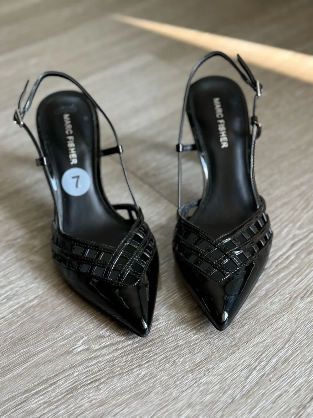 Marc Fisher elegant pointed